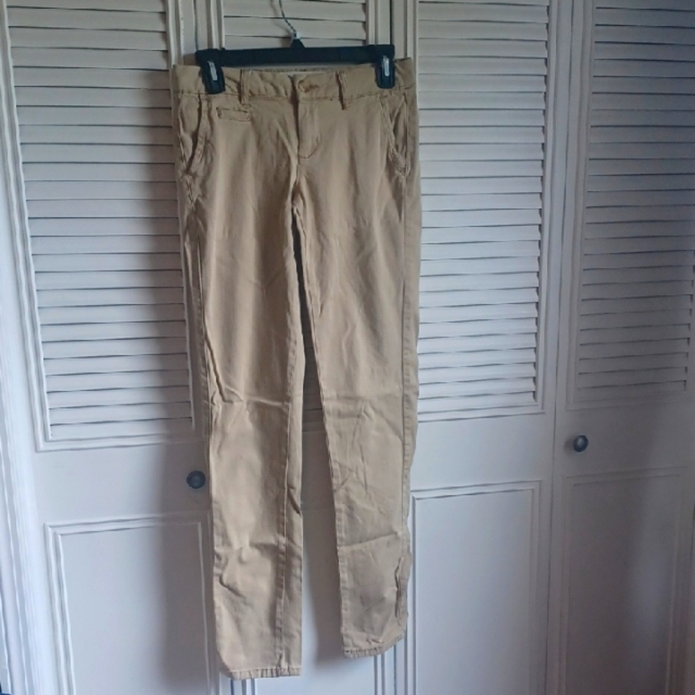 4/$15 - Aeropostale Khaki Chinos. Size 2.